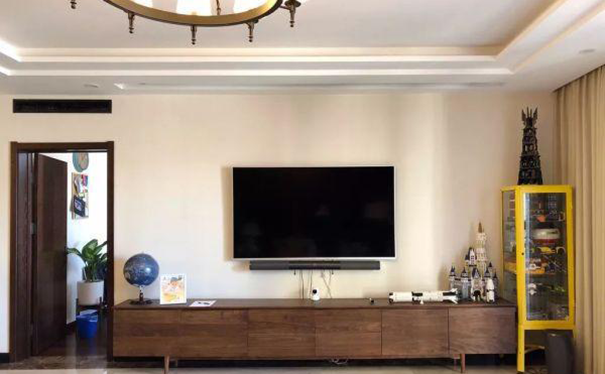 電視背景墻怎么裝修好看流行不過(guò)時(shí)?