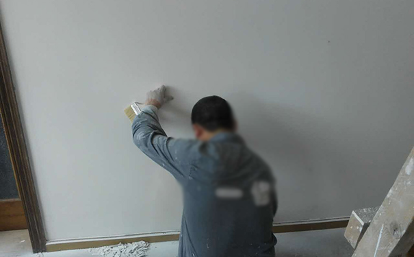 刷墻漆包工包料多少錢一平米？【2023最新報價】