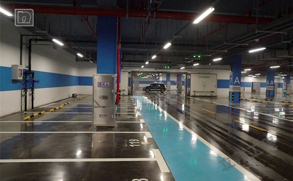 固化劑地坪和金剛砂地坪的區(qū)別(全面分析)